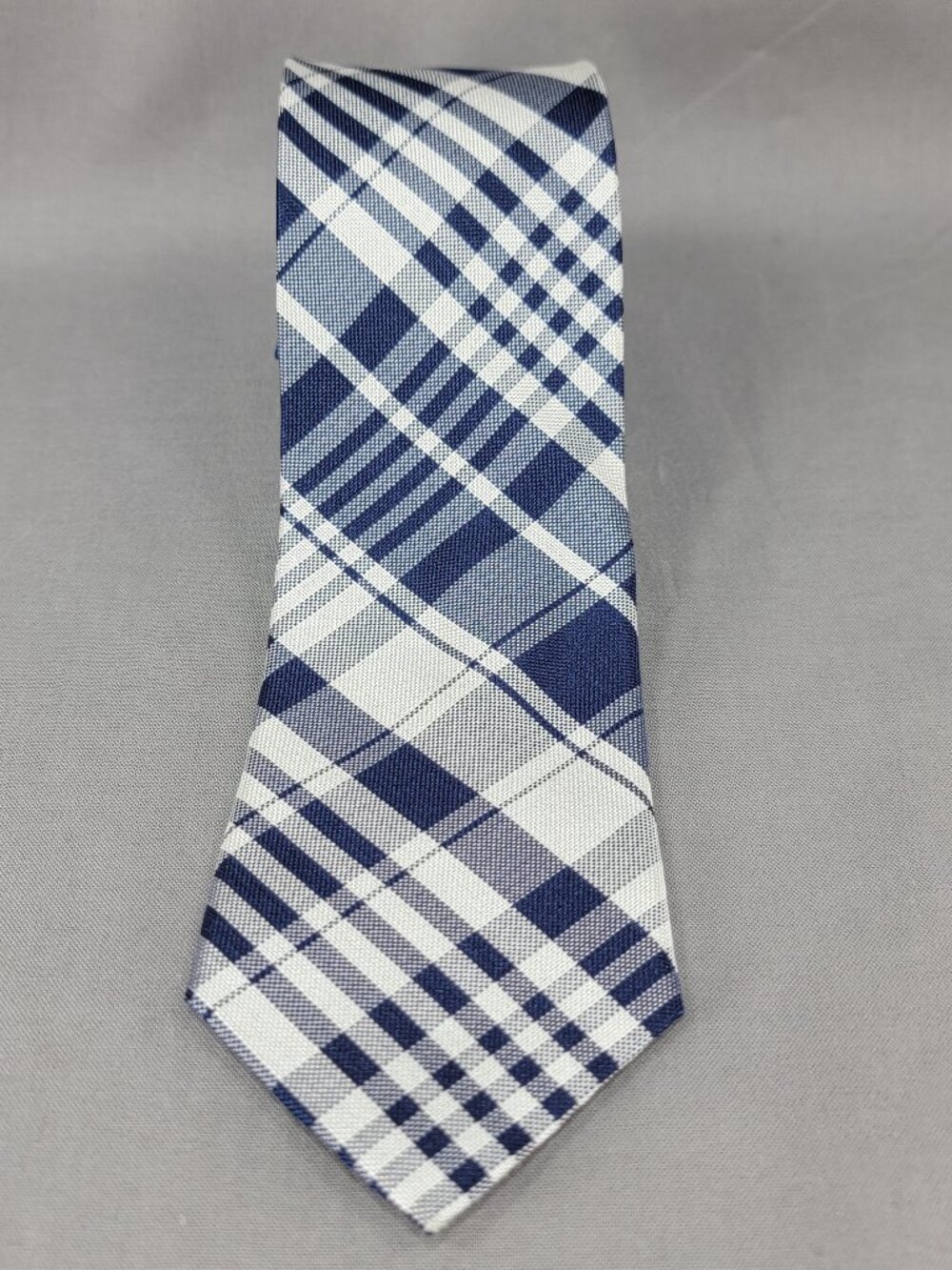 Tommy Hilfiger Necktie Tie Mens Navy Blue Gray Plaid Silk USA
